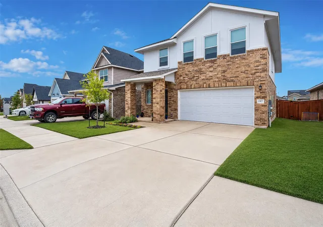 Photo 2 of Single family home for sale at 197 Standing Rock Ln, Marble Falls, TX 78654 | MLS# 5087952 | Listing updated on 2026-08-26