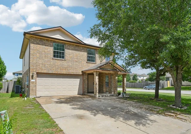Photo 4 of Single family home for sale at 231 Altamont St, Hutto, TX 78634 | MLS# 2622371 | Listing updated on 2026-09-12