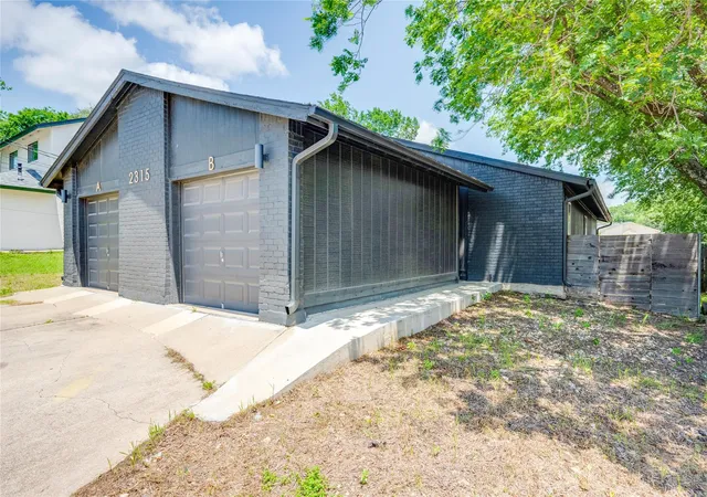 3rd image of 2315 Burleson Rd, Austin, TX 78741 | MLS# 7647310