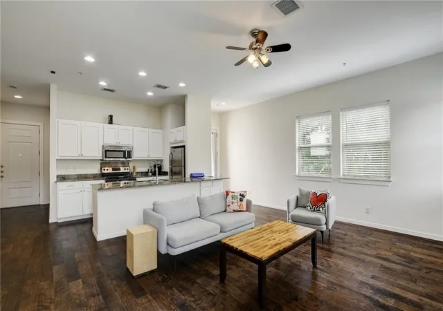2nd image of 2708 San Pedro St #301, Austin, TX 78705 | MLS# 6977113