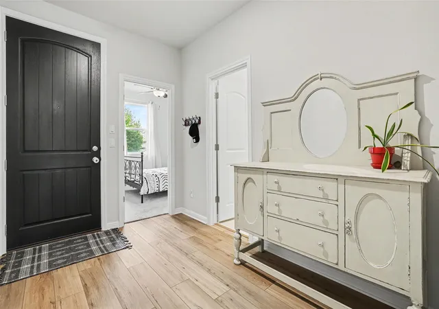 Photo 4 of Single family home for sale at 112 Rocking R Ct, Georgetown, TX 78633 | MLS# 1099851 | Listing updated on 2026-09-07