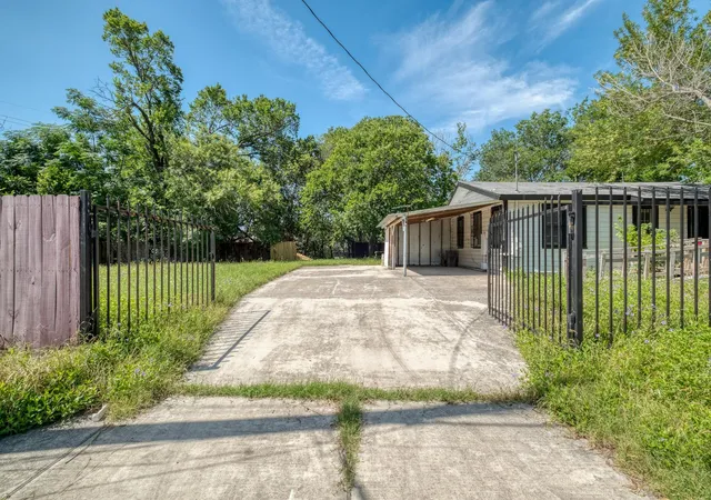 2nd image of 3509 Lyons Rd, Austin, TX 78702 | MLS# 1609556