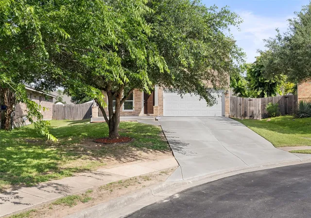 Photo 4 of Single family home for sale at 11508 Oltons Blf Cv, Austin, TX 78754 | MLS# 2086876 | Listing updated on 2026-09-20