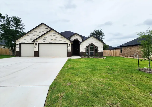 1st image of 806 Eagle Heights Dr, Salado, TX 76571 | MLS# 2512466