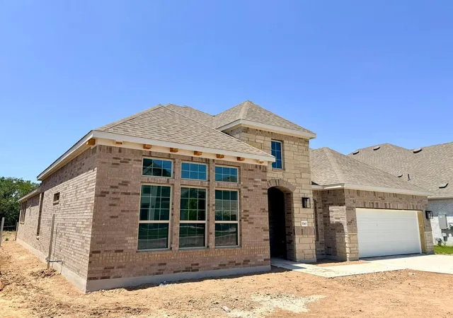 Photo 3 of Sale Pending at 1740 Scenic Hts Ln, Georgetown, TX 78628 | MLS# 8275391 | Listing updated on 2026-09-01