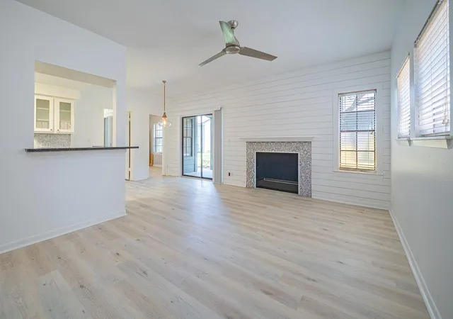 Photo 3 of Condo for sale at 210 Oak Bay St #402, Rockport, TX 78382 | MLS# 3934318 | Listing updated on 2026-09-20