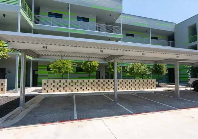 34th image of 4004 Banister Ln #208, Austin, TX 78704 | MLS# 8589517
