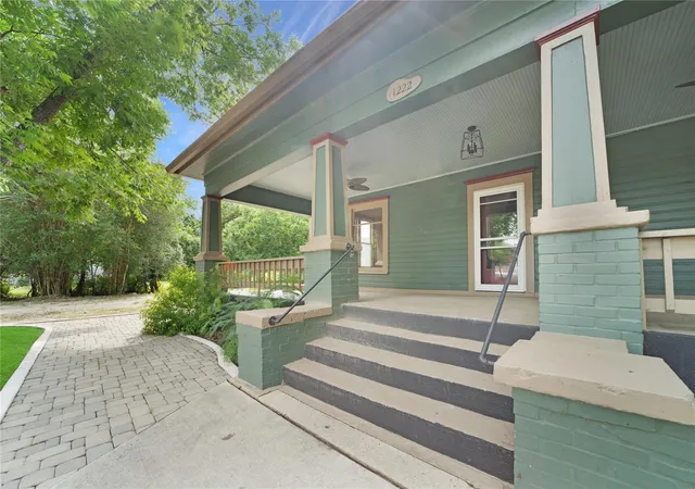 5th image of 1222 W Hopkins St, San Marcos, TX 78666 | MLS# 5248149