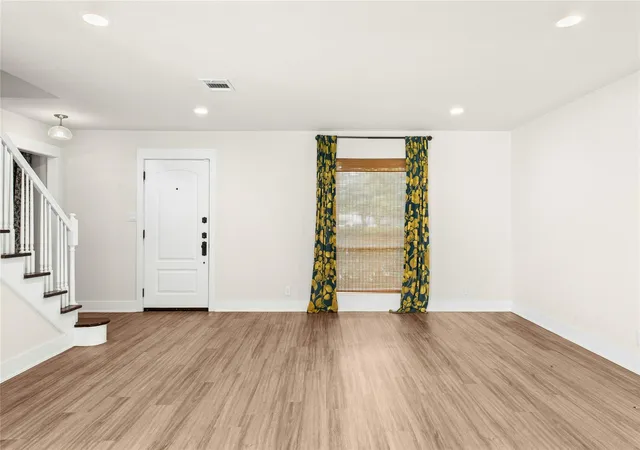 Photo 3 of Single family home for sale at 10101 Parkfield Dr, Austin, TX 78758 | MLS# 3010990 | Listing updated on 2026-10-26