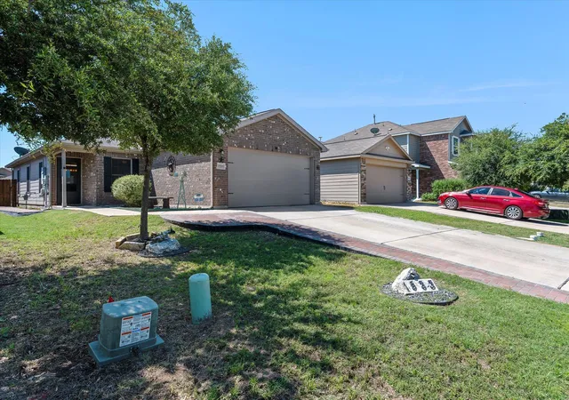 Homes for sale in Kyle, TX | 1533 Breanna Ln, Kyle, TX 78640 | MLS# 2309038