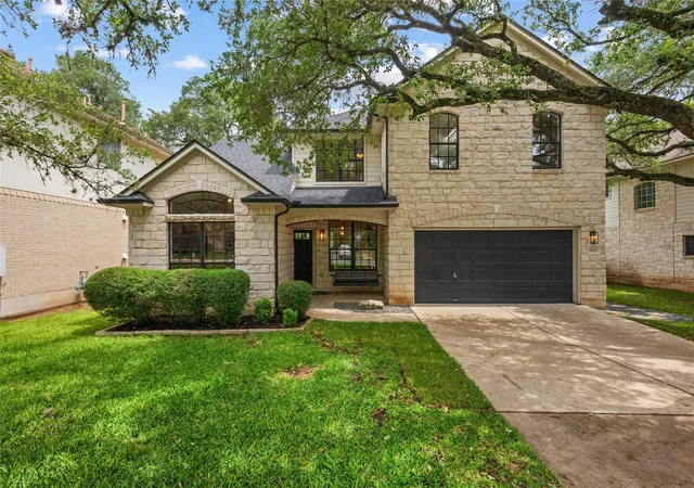 4th image of 5212 Crystal Water Dr, Austin, TX 78735 | MLS# 1584819