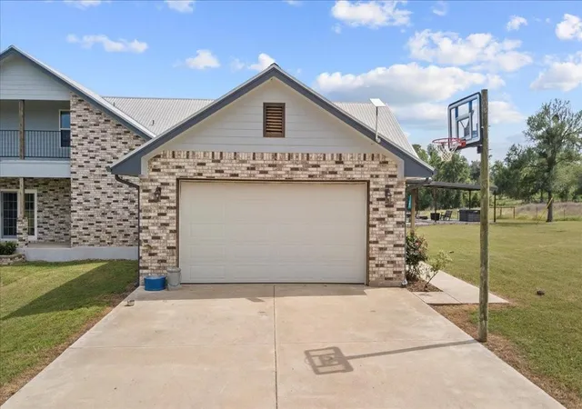 4th image of 1883 Watterson Rd, Red Rock, TX 78662 | MLS# 5426029
