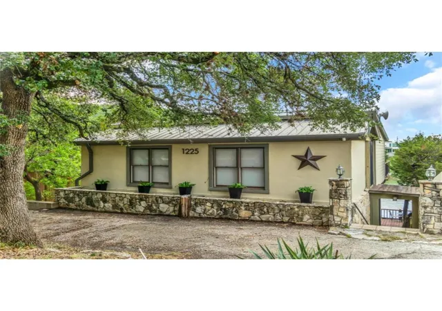 2nd image of 1225 Waterway Ln, Burnet, TX 78611 | MLS# 7528792