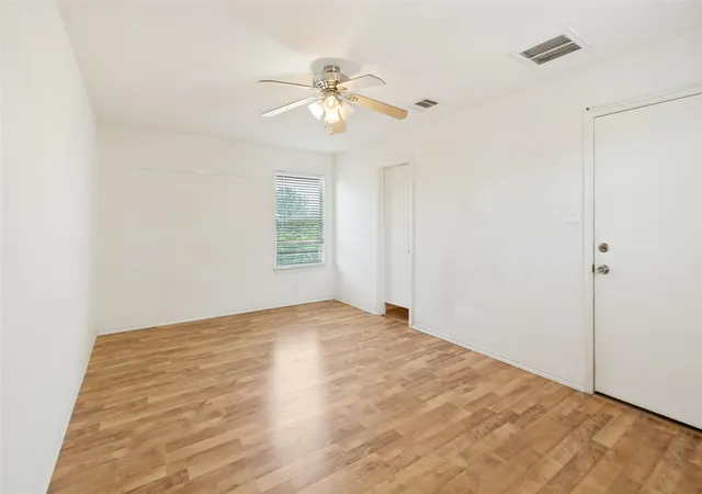 3rd image of 205 Xavier Dr, San Marcos, TX 78666 | MLS# 1716119