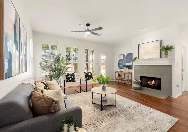 Photo 3 of Single family home for sale at 2809 Kinney Oaks Ct, Austin, TX 78704 | MLS# 4729441 | Listing updated on 2026-10-28