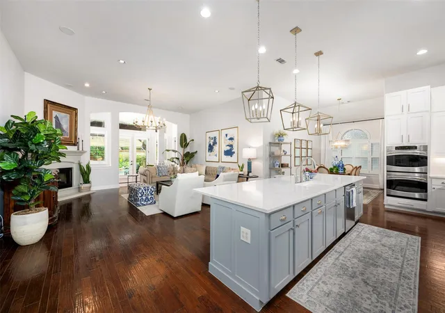 Photo 4 of Single family home for sale at 215 Lake Como Dr, Austin, TX 78734 | MLS# 8446698 | Listing updated on 2026-10-10