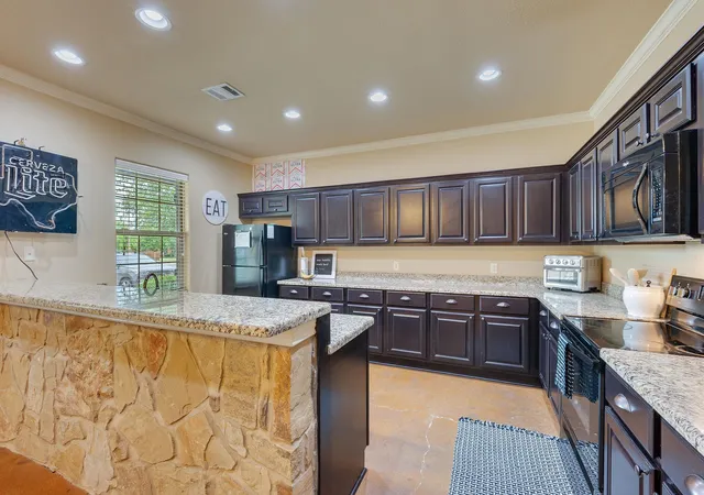 4th image of 405 Momma Bear Dr, College Station, TX 77845 | MLS# 6719837
