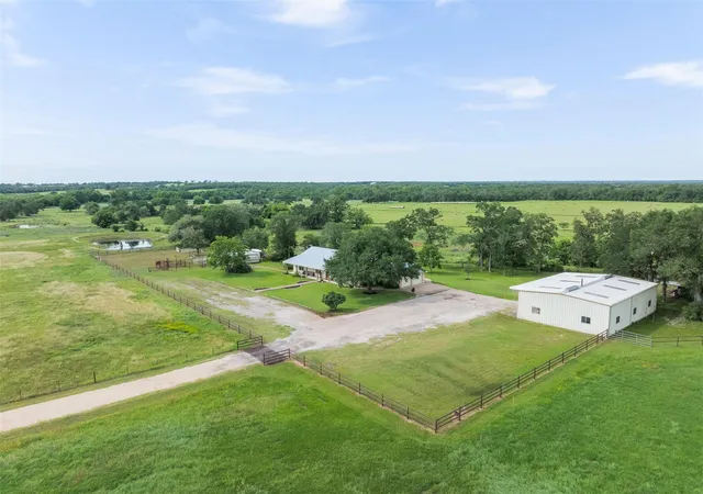 Photo 3 of House for sale at 1140 Private Rd 8022, Lincoln, TX 78948 | MLS# 4880601 | Listing updated on 2026-06-02