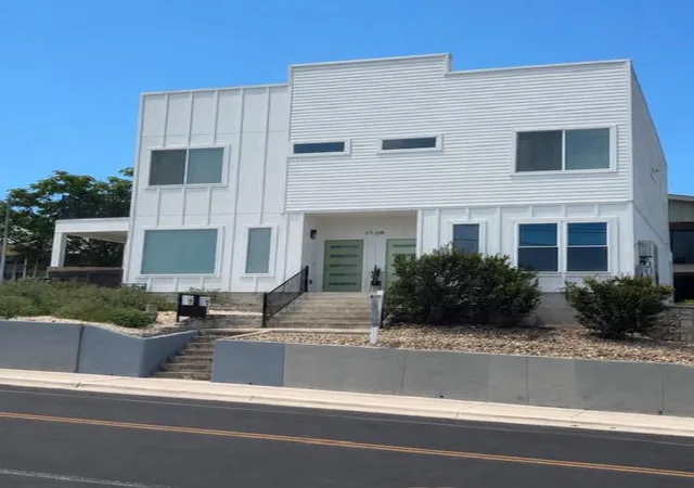 2nd image of 2108 Rosewood Ave #B, Austin, TX 78702 | MLS# 5609309