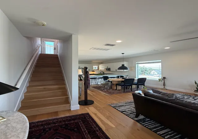 3rd image of 2108 Rosewood Ave #B, Austin, TX 78702 | MLS# 5609309