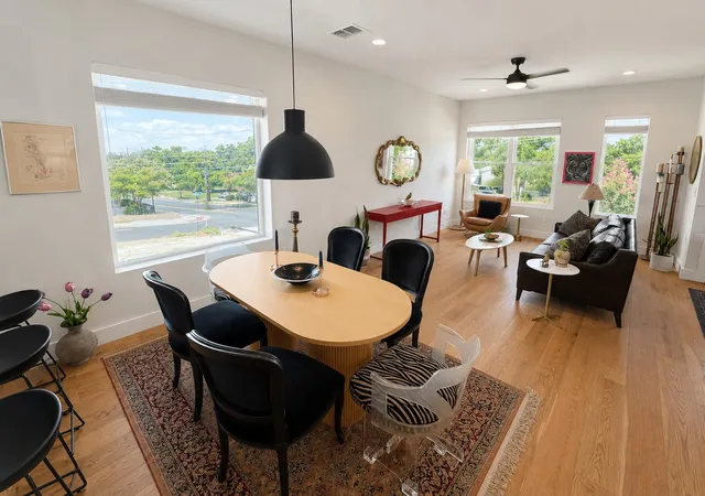 4th image of 2108 Rosewood Ave #B, Austin, TX 78702 | MLS# 5609309