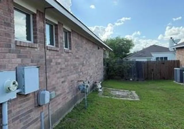 Photo 4 of Single family home for sale at 6720 Cromarty Ln, Austin, TX 78754 | MLS# 2810795 | Listing updated on 2026-06-12