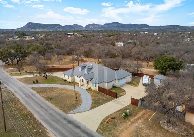 Homes for sale in Kingsland, TX | 625 Skyline Dr, Kingsland, TX 78639 | MLS# 5191871