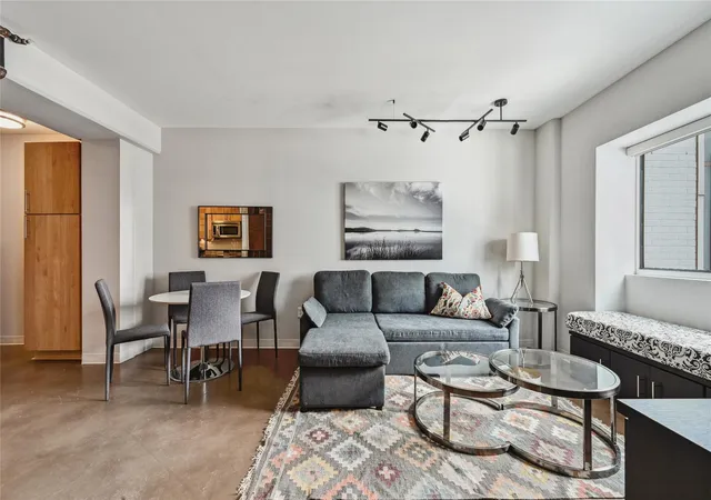 3rd image of 800 Brazos St #1111, Austin, TX 78701 | MLS# 4696550