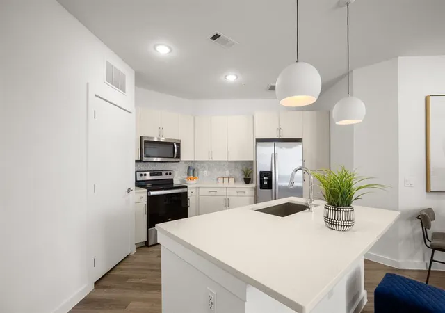 3rd image of 6324 N Lamar Blvd #419, Austin, TX 78752 | MLS# 1741220