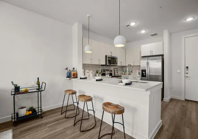 3rd image of 6324 N Lamar Blvd #212, Austin, TX 78752 | MLS# 9131093