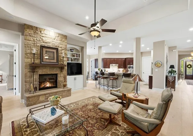 4th image of 4020 Vail Dv, Bee Cave, TX 78738 | MLS# 9423660