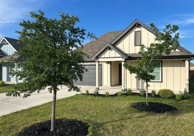 Photo 1 of Single family home for sale at 111 Sweetwater Crk Ln, Hutto, TX 78634 | MLS# 4470972 | Listing updated on 2026-08-31