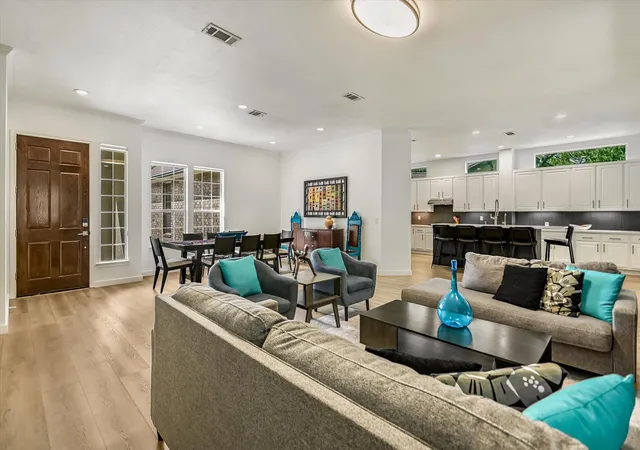 Photo 3 of Single family home for sale at 105 Stetson Cir, Georgetown, TX 78633 | MLS# 1093283 | Listing updated on 2026-09-17