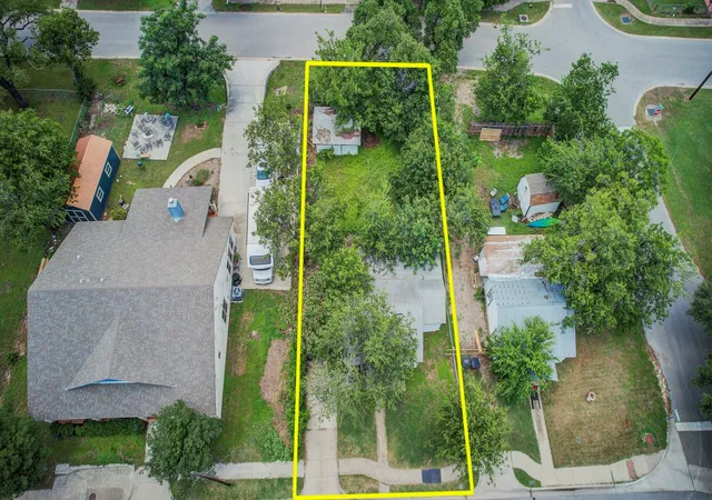 13th image of 308 E Austin Ave, Round Rock, TX 78664 | MLS# 3422642