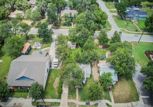 4th image of 308 E Austin Ave, Round Rock, TX 78664 | MLS# 3422642