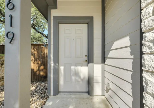 Photo 3 of Condo for sale at 619 Parkline Dr, Georgetown, TX 78626 | MLS# 8209185 | Listing updated on 2026-10-26