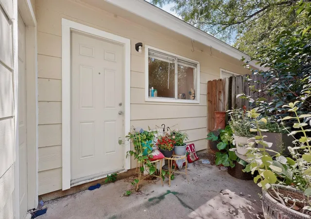 4th image of 128 Coers Cir, San Marcos, TX 78666 | MLS# 1703120