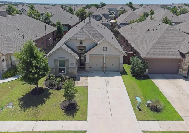 Photo 2 of Single family home for sale at 500 Inspiration Dr, Liberty Hill, TX 78642 | MLS# 4747900 | Listing updated on 2026-10-01