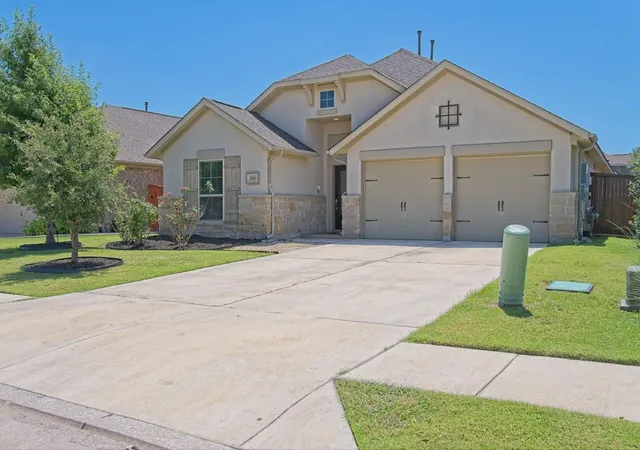 Photo 3 of Single family home for sale at 500 Inspiration Dr, Liberty Hill, TX 78642 | MLS# 4747900 | Listing updated on 2026-10-01