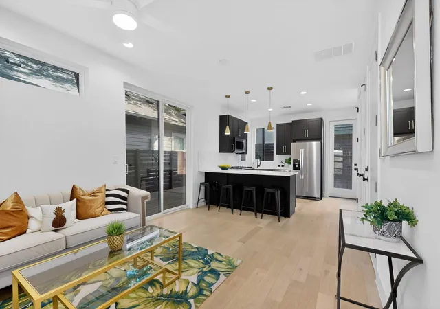 4th image of 1708 Canterbury St #2, Austin, TX 78702 | MLS# 2969778