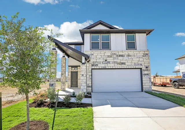 Photo 1 of Single family home for sale at 295 Young St, Lockhart, TX 78644 | MLS# 8412678 | Listing updated on 2026-10-16