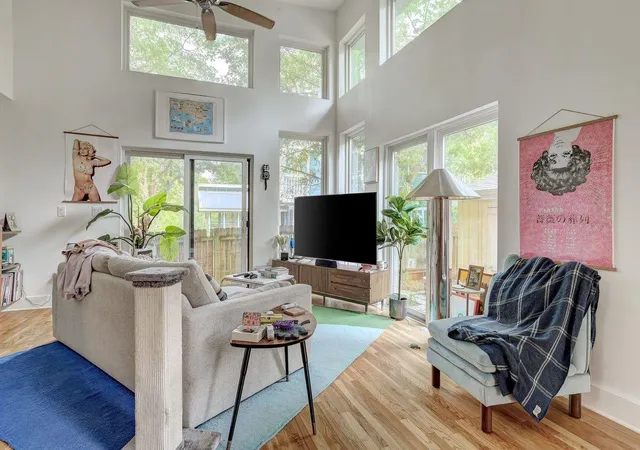 2nd image of 809 E 44th St, Austin, TX 78751 | MLS# 1945768