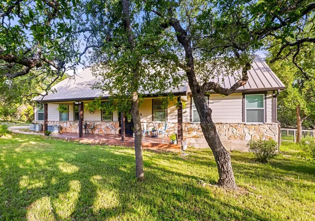 2nd image of 500 Deer Creek Dr, San Marcos, TX 78666 | MLS# 5167047
