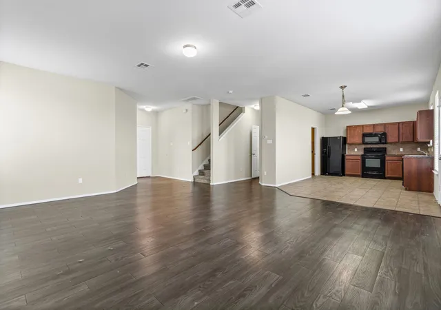 Photo 4 of Single family home for sale at 5905 Adair Dr, Austin, TX 78754 | MLS# 4447027 | Listing updated on 2026-08-26