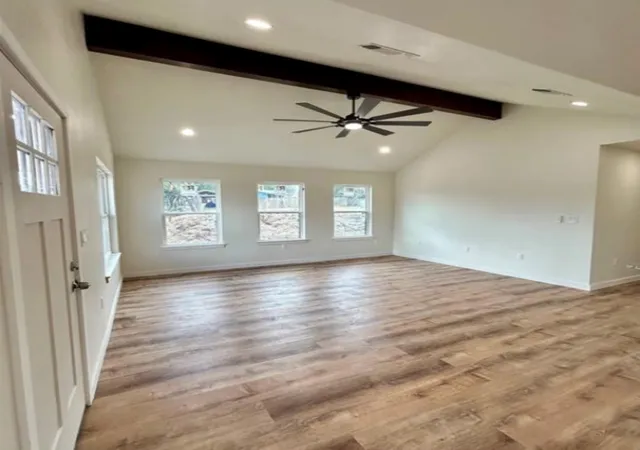 2nd image of 1127 Greenhill Dr, Canyon Lake, TX 78133 | MLS# 4328257