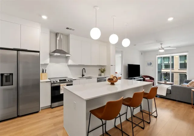 1st image of 1701 Simond Ave #305, Austin, TX 78723 | MLS# 3892558