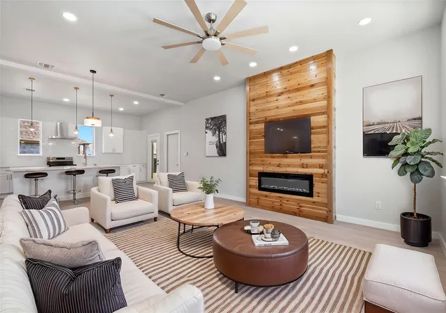 3rd image of 148 Preston Trail, Meadowlakes, TX 78654 | MLS# 2555515