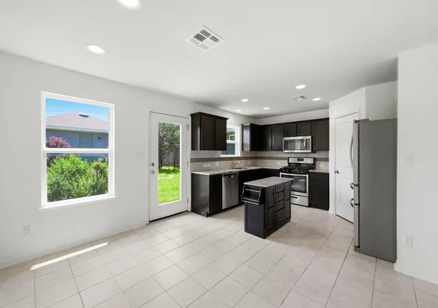 Photo 4 of Single family home for sale at 714 Stampede Rd, San Marcos, TX 78666 | MLS# 6691028 | Listing updated on 2026-08-20