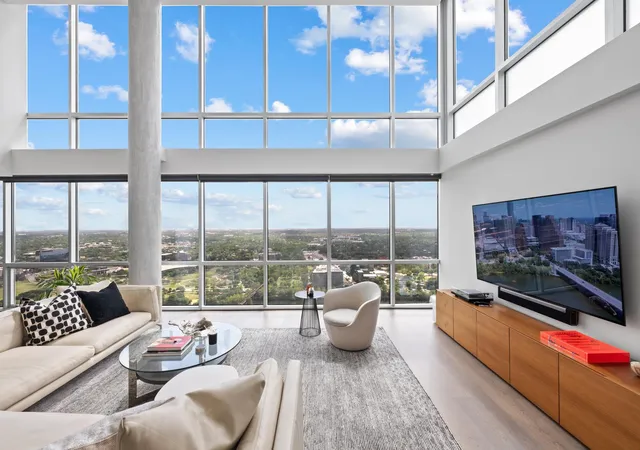Photo 3 of Condo for sale at 300 Bowie St #PH2, Austin, TX 78703 | MLS# 9402622 | Listing updated on 2026-10-02