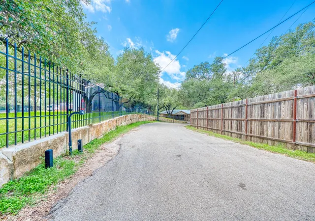 Homes for sale in Kingsland, TX | 120 Hidden Oaks Dr, Kingsland, TX 78639 | MLS# 9192168